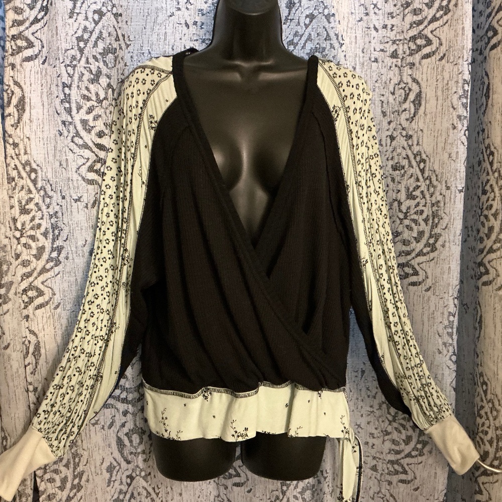 Free People Top. Medium